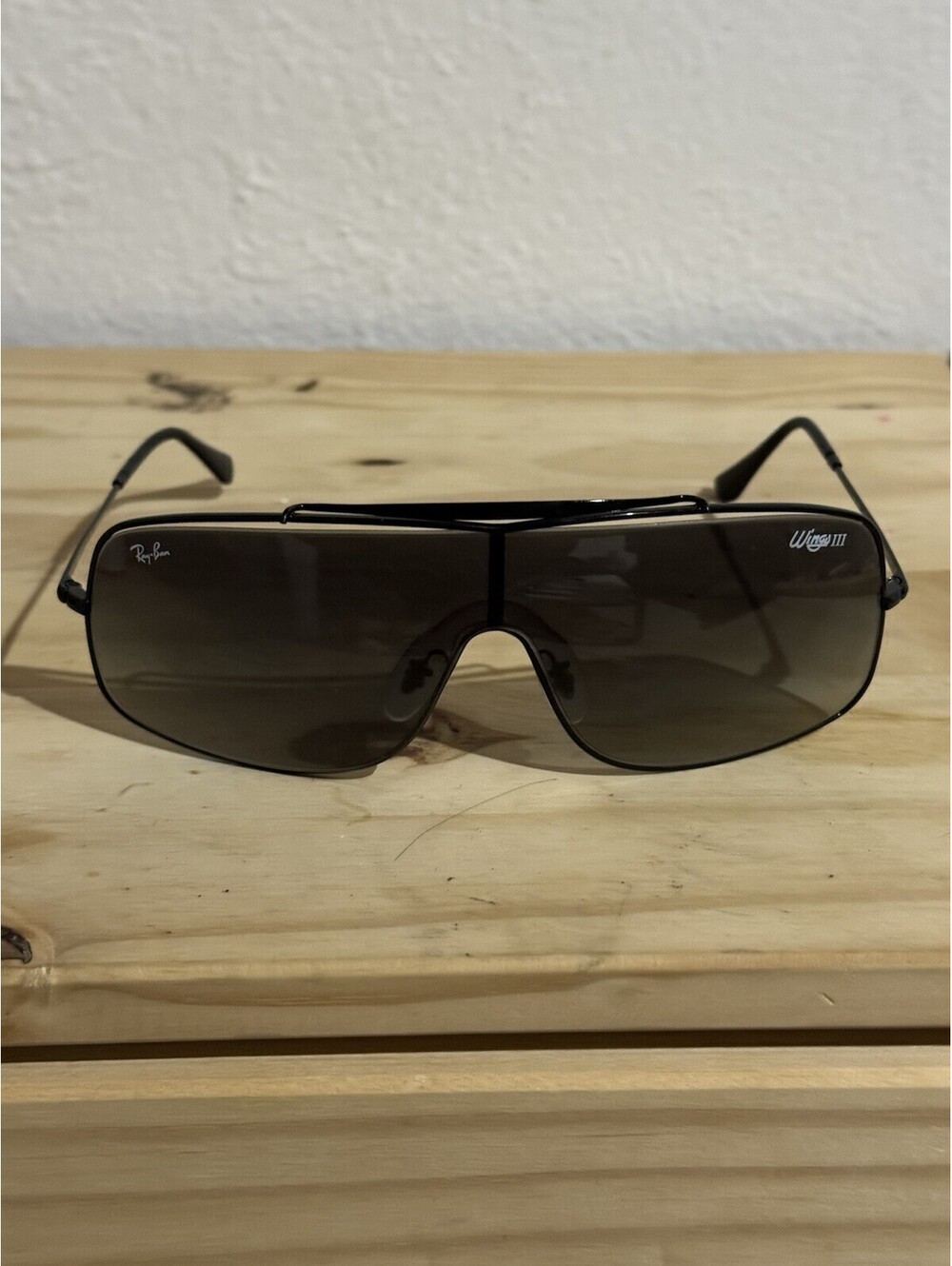 Ray-Ban Wings III RB3897 Shield Sunglasses Black Gray LENS SCRATCHED